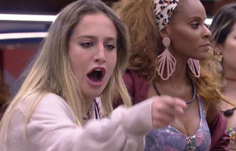 Atriz que trabalhou com Bruna Griphao declara torcida contrária: ‘fora! fica Sarah'