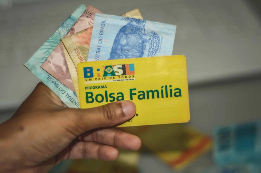 Norte e Nordeste procuram mais pelo Bolsa Família do que por emprego, diz pesquisa