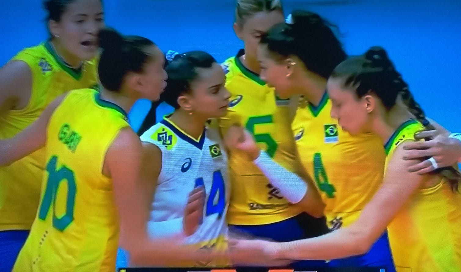 Brasil vence Itália de virada quando perdia por 2 a 1