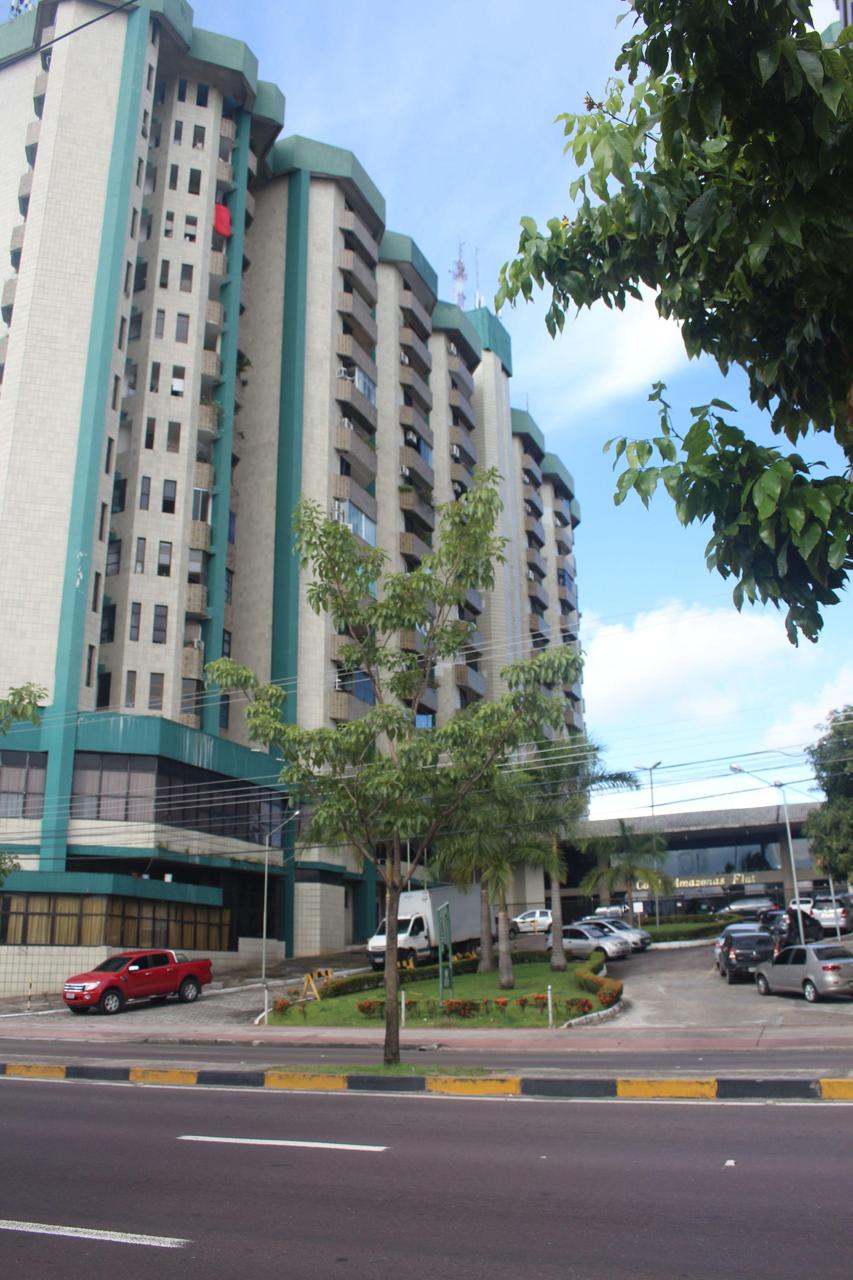 Moradores do Amazonas Flat sofrem com apagão há mais de 24 horas