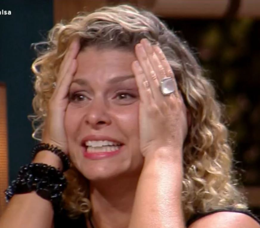 Bárbara Borges vence "roça falsa" de A Fazenda com 52,32%