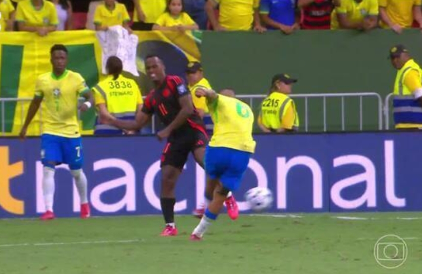 Brasil sofre, Vini Jr. salva e Seleção derruba a Colômbia por 2 a 1 em Brasília