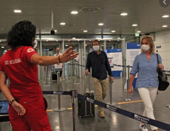 Para evitar variante de Manaus, Itália proíbe entrada de 1,5 mil cidadãos 