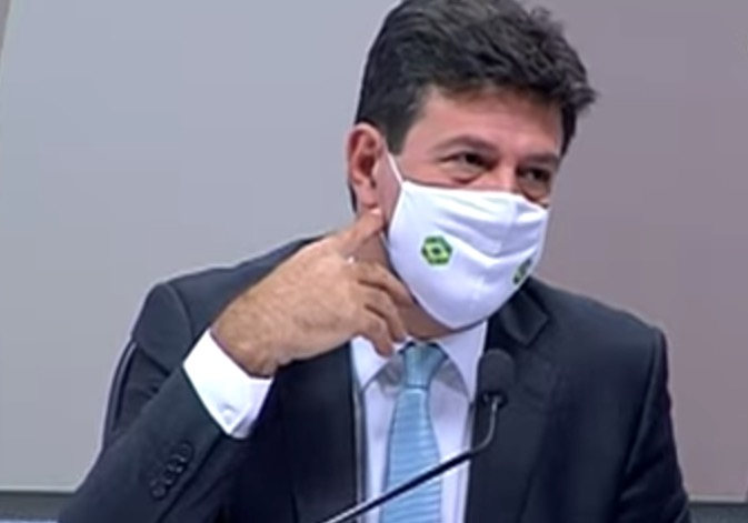 Mandetta diz que ordem para aumento de produção de cloroquina não foi do MS