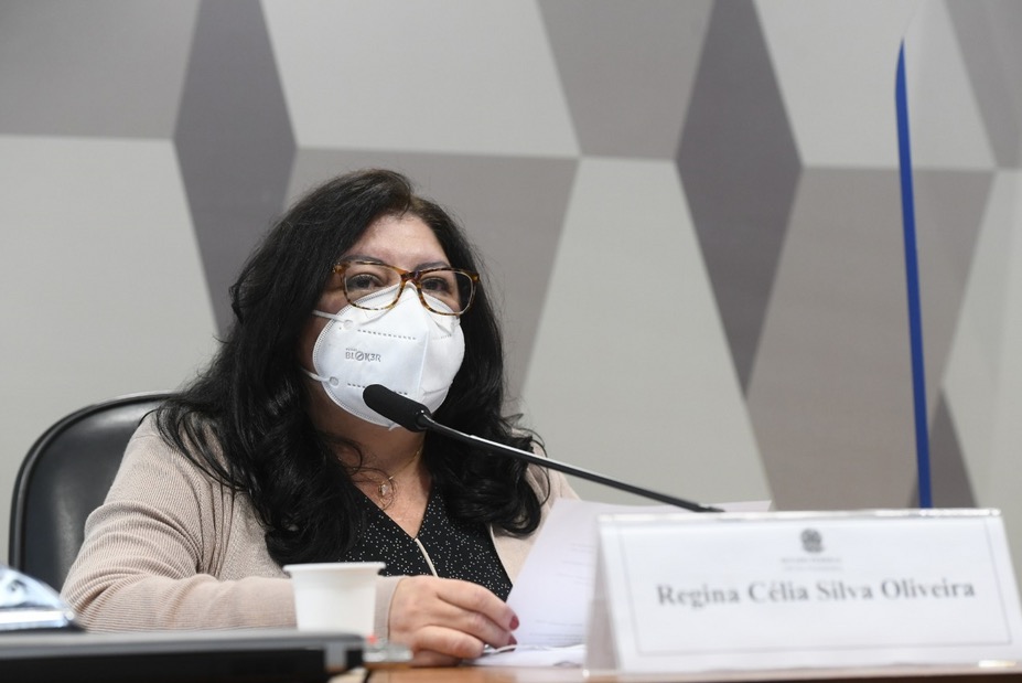 Na CPI, Regina Célia nega ligação com Ricardo Barros e patrocínio político