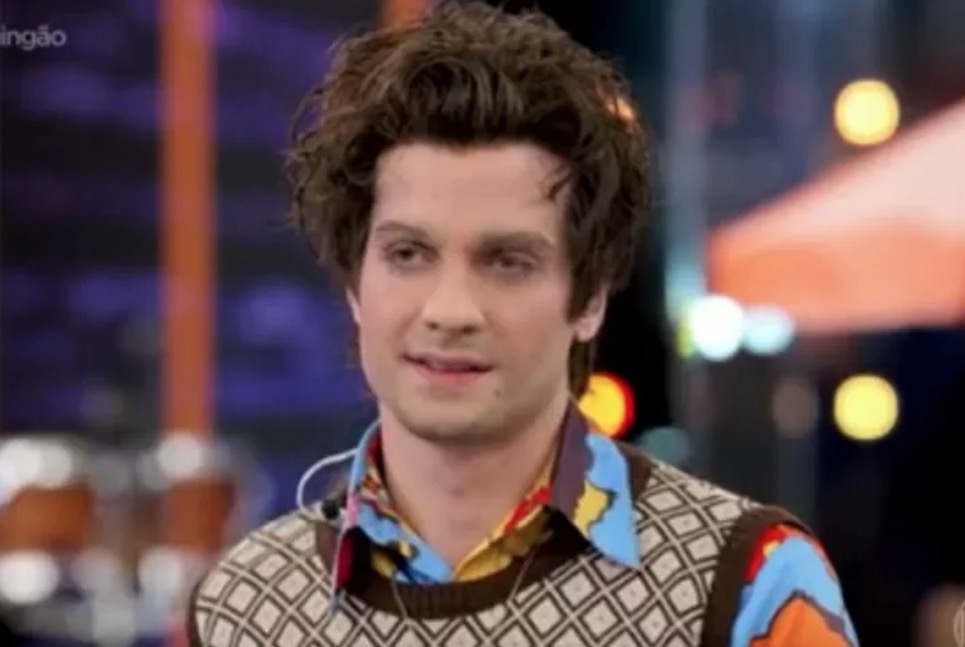 Fiuk mira em Harry Styles mas acerta em Zé Bonitinho no Show dos Famosos e vira piada