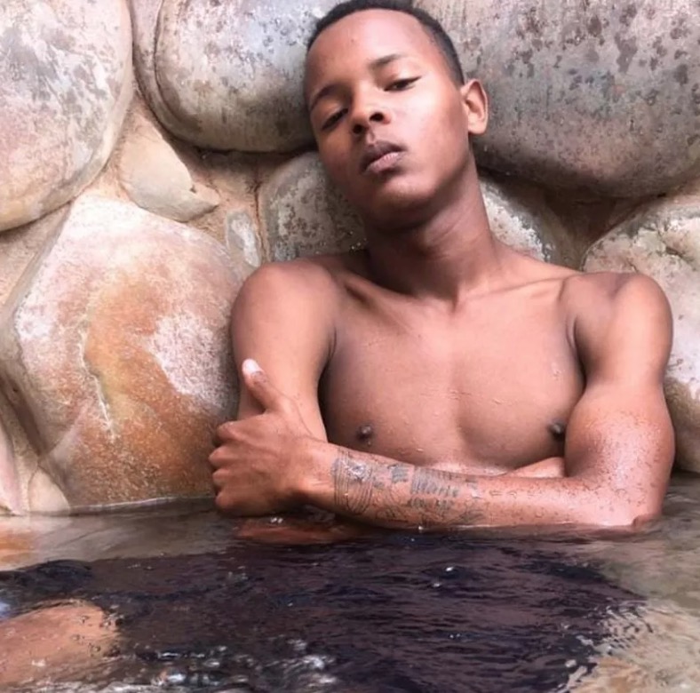 MC Jotinha é morto a tiros ao tentar apartar briga em um bar no Rio