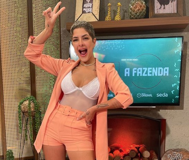 Ex-A Fazenda Lary Bottino é acusada de ir para balada após testar positivo para covid-19