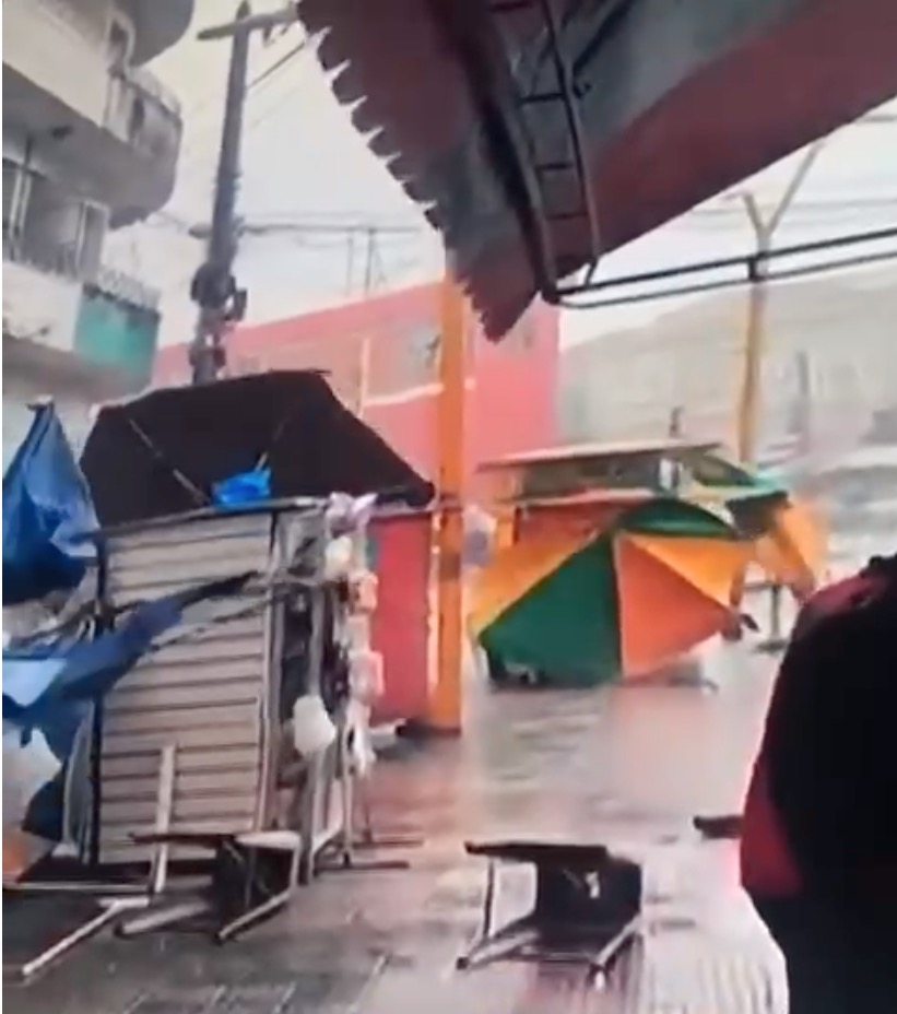 Vídeos mostram força do vento durante temporal em Manaus