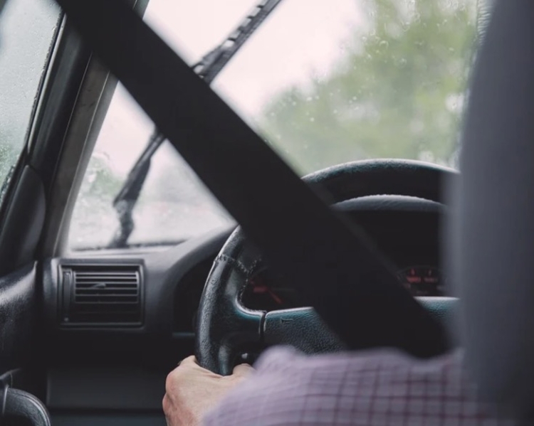 Motorista de app é feito refém durante assalto em Manaus