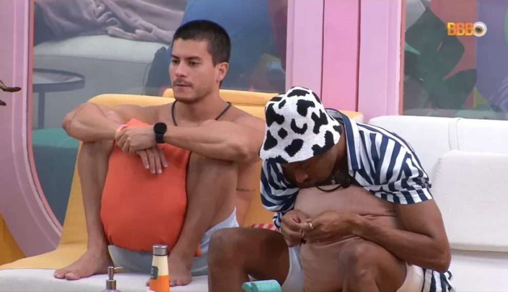 Arthur abre o coração sobre traições à Maíra Cardi: ‘Mudei pela minha filha'