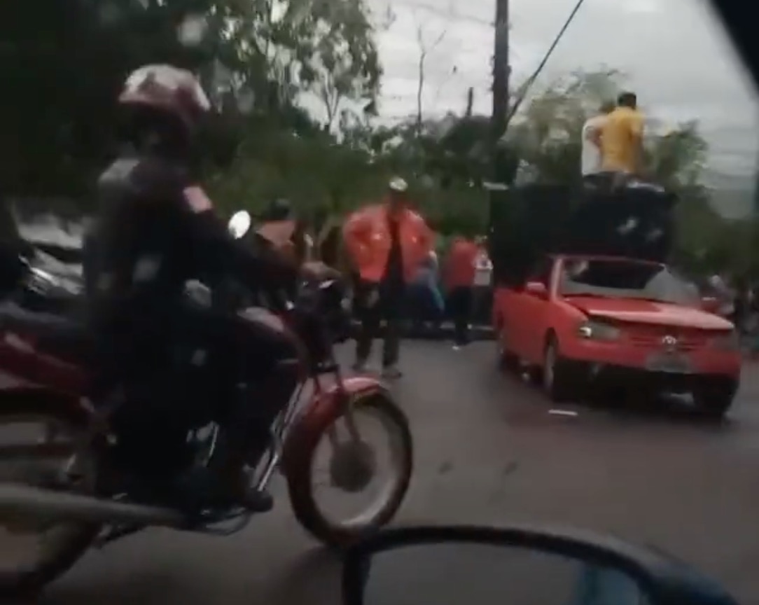 Manifestação no Distrito Industrial deixa trânsito lento em Manaus; vídeo