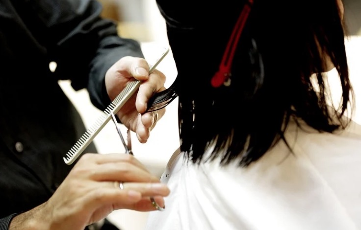 Sindicato é notificado por falta de informações em salões de beleza em Manaus