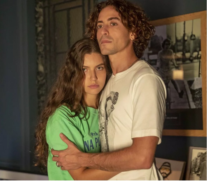 Alanis Guillen, de Pantanal, quebra silêncio após flagra de beijo com Jesuíta Barbosa