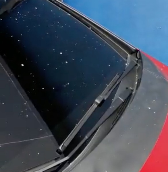 Incêndio em fábrica provoca 'chuva de fuligem' em bairros de Manaus; Vídeo