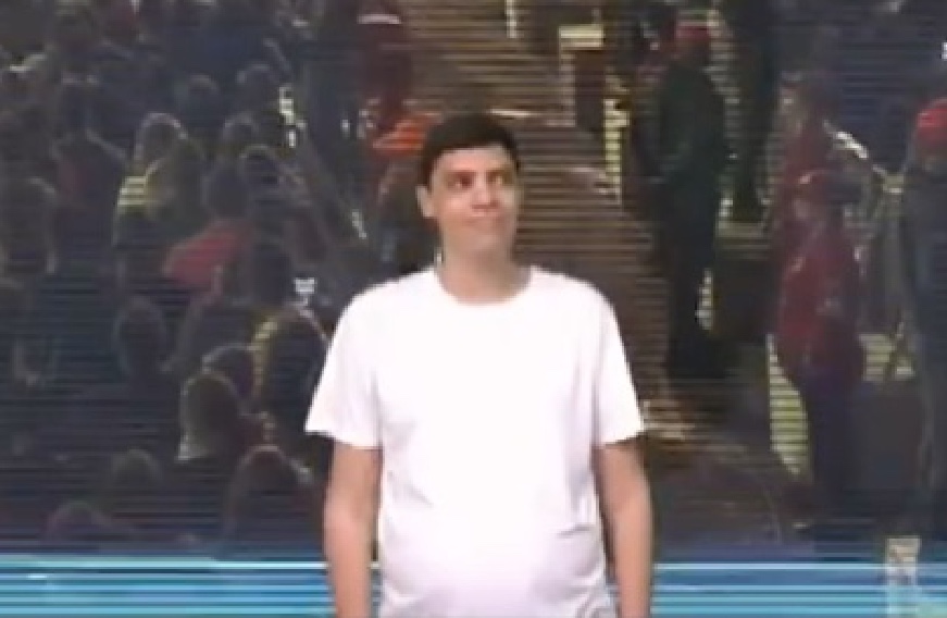 Reação de intérprete rouba a cena após Simaria chegar atrasada em show com Simone