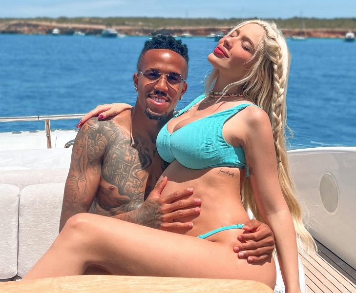 Namorada alfineta Éder Militão ao ser deixada sozinha em reta final da gravidez: 'baladas de Miami'