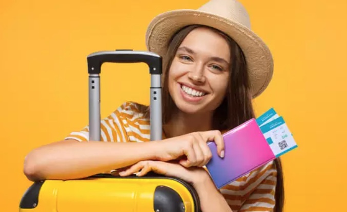 Especialistas dão dicas para quem quer curtir férias e viajar com dólar alto; confira