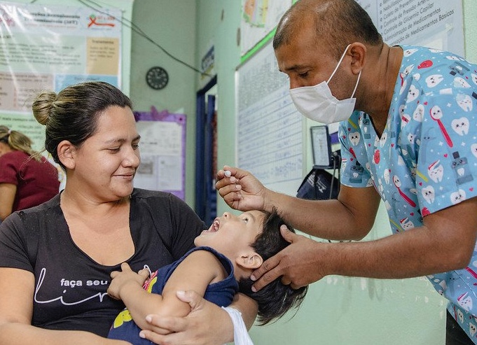 Manaus abre vacinação nas ‘casinhas’ para facilitar acesso de crianças e adolescentes