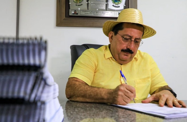 PF prende prefeito suspeito de participação em esquema para enganar o Banco Central