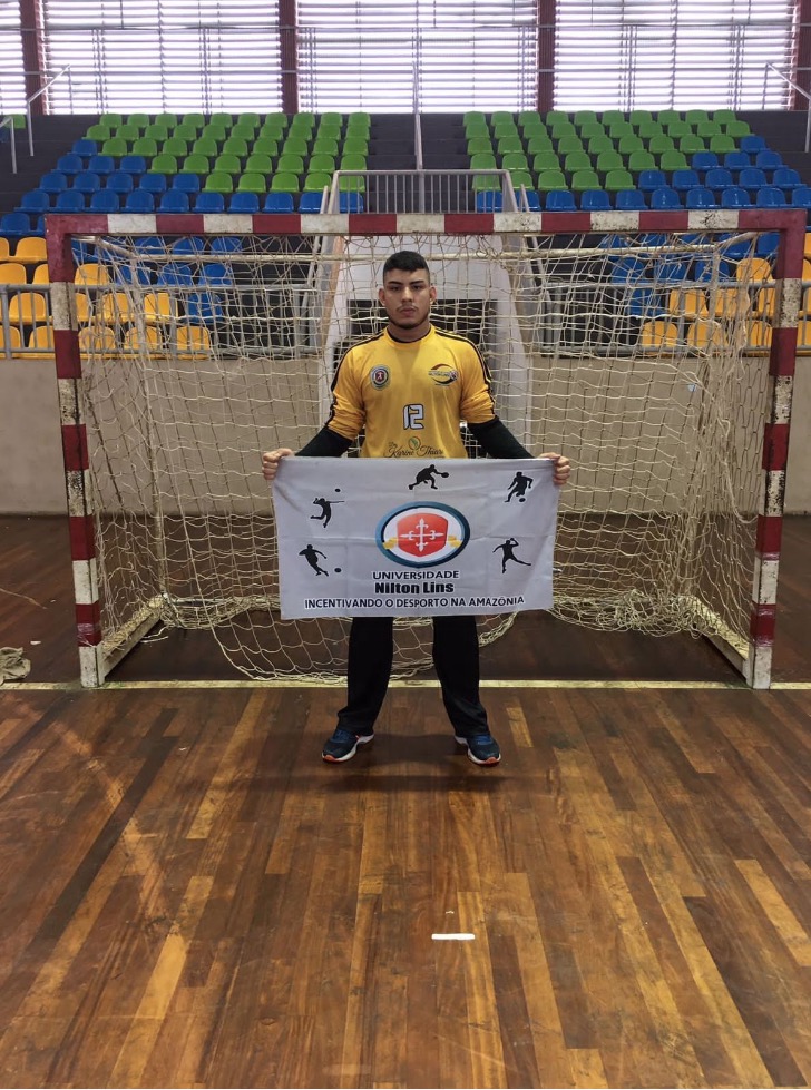 Jogador da Nilton Lins assina com time e vai jogar handebol em Portugal
