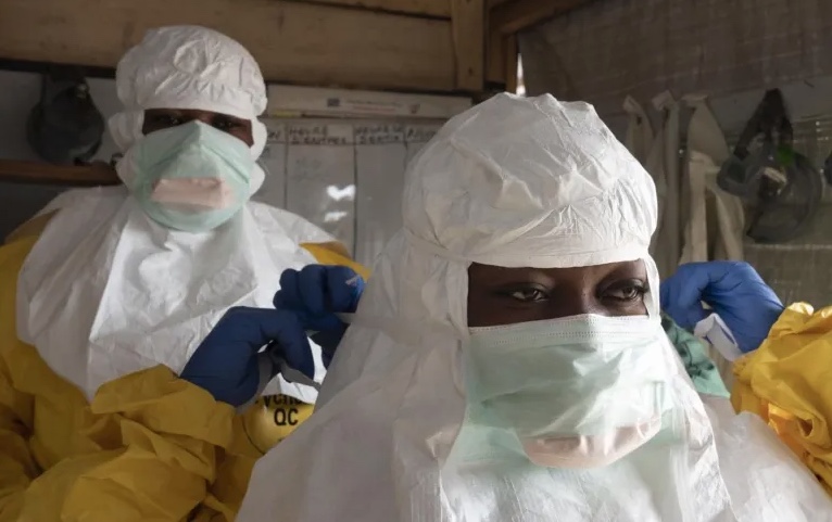 Uganda confirma caso de ebola e país declara surto da doença 