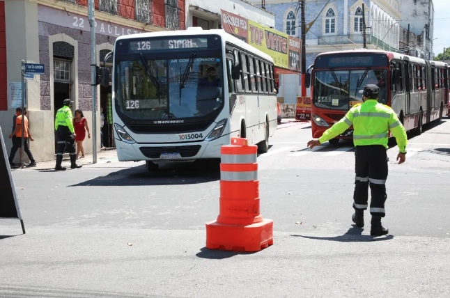 TRE envia à prefeitura  pedido de ônibus gratuito no dia das eleições em Manaus