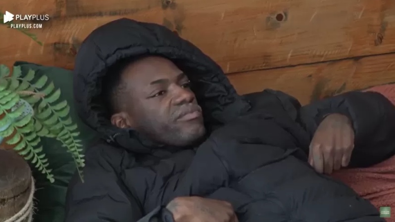 Pelé encontra alimento escondido em A Fazenda e se revolta: ‘pessoalzinho nojento'