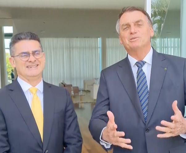 Vídeo: Após reunião em Brasília, David Almeida pede voto para Bolsonaro e Wilson Lima