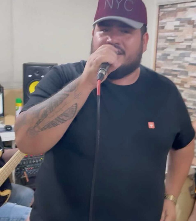 Cantor de forró é assassinado a tiros no Ceará; artista fez stories antes de morrer