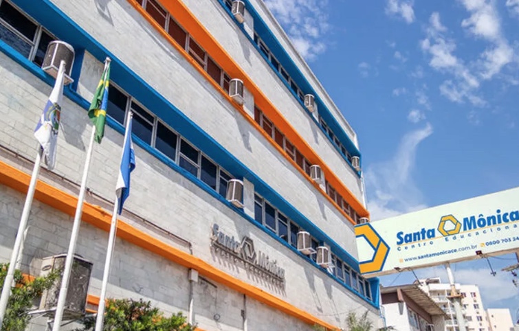 Professor passa a mão na coxa de aluna, vai preso, mas é liberado após prestar depoimento