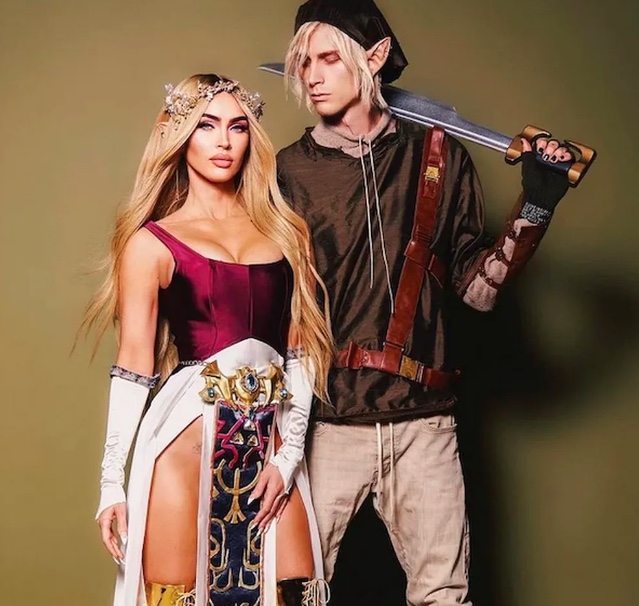 Seguidor reclama de “pelo pubiano” de Megan Fox em foto e leva invertida da atriz 