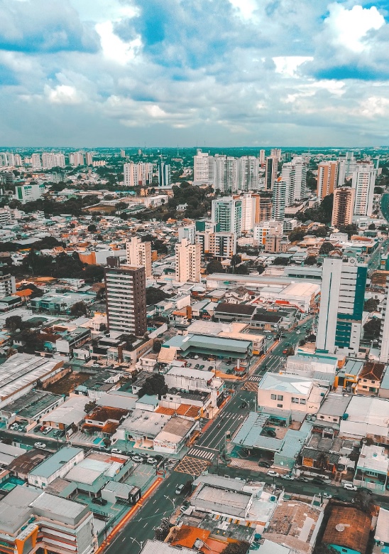 Barulho estrondoso em vários bairros de Manaus intriga moradores: 'tremeu'