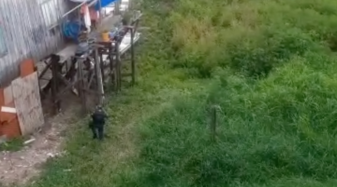 Homens são baleados durante troca de tiros com polícia em Manaus