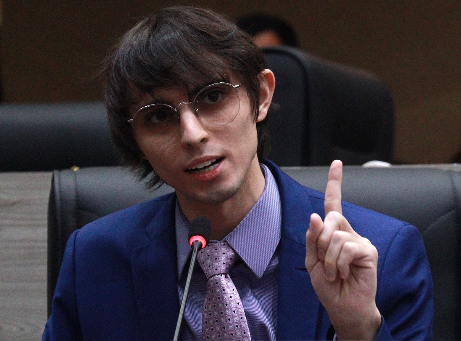 Amom Mandel diz ser uma ‘sacanagem’ aumento do salário de parlamentares, ministros e do presidente