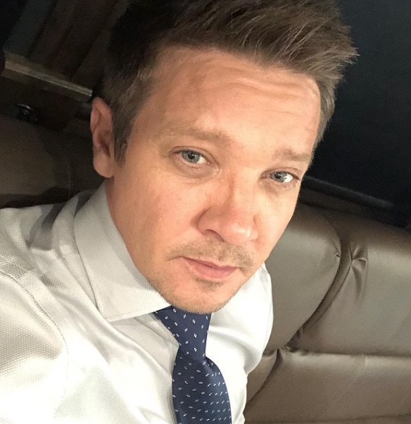 Máquina de limpar neve teria ocasionado acidente com Jeremy Renner: ‘muito sangue’