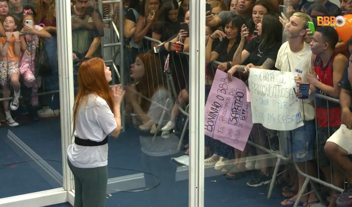 Abalada, Giovanna faz as malas após coro de 'cancelada' e 'pede pra sair'