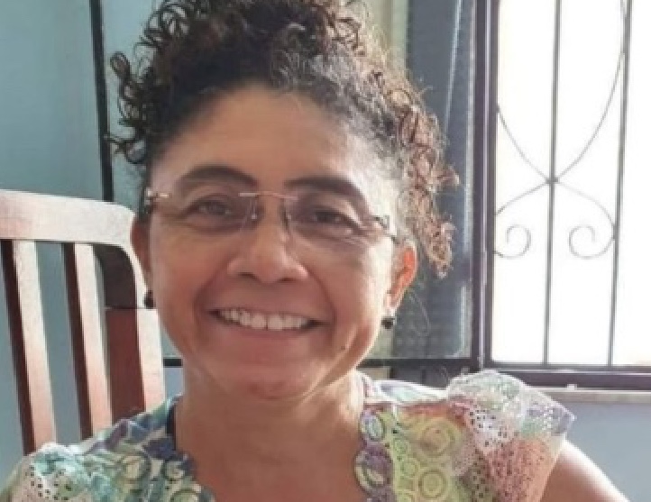 Professora que estava desaparecida é encontrada estrangulada no quintal do vizinho em Manaus