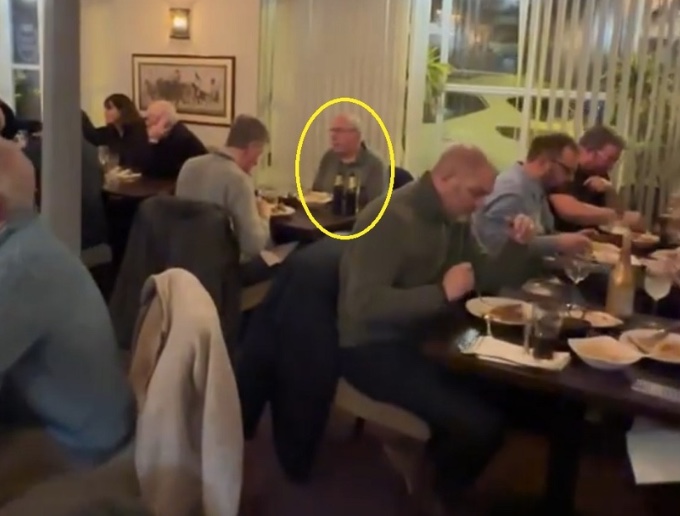 Mulher diz que marido que morreu há 9 anos apareceu em vídeo tomando cerveja