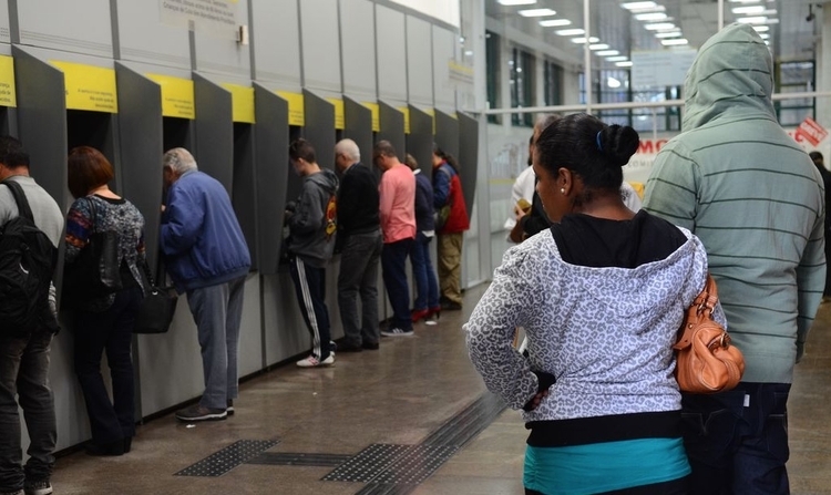 Confira o funcionamento dos bancos neste feriado do Dia do Trabalhador