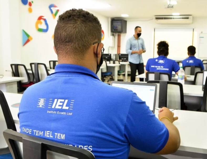 IEL oferece 16 vagas de estágio em diversas áreas em Manaus; confira