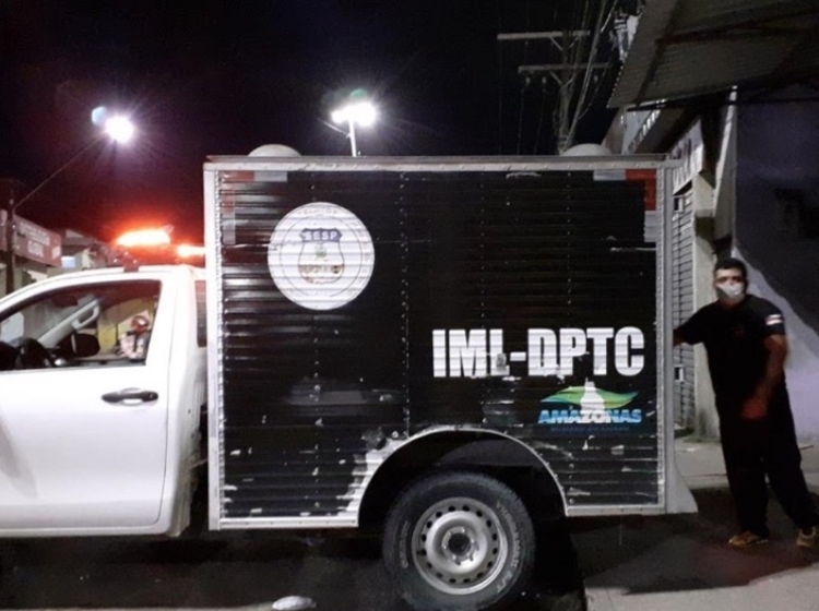 Jovem é assassinado a tiros horas após duplo homicídio em bairro de Manaus
