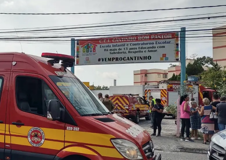 Polícia diz que homem que matou crianças em creche sofreu surto psicótico