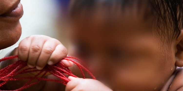 Recém-nascido que teve tratamento rejeitado pelos pais é transferido para Manaus