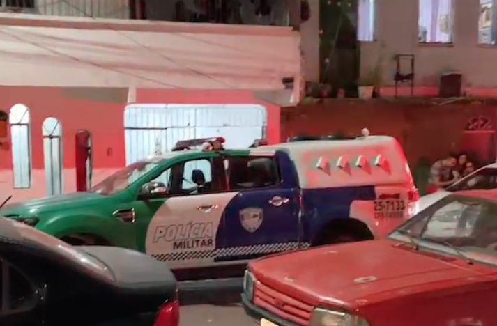 Homem é encontrado em avançado estado de decomposição dentro de casa em Manaus