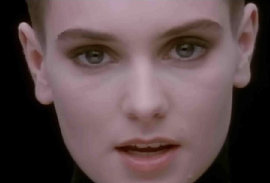 Cantora Sinead O'Connor morre aos 56 anos 