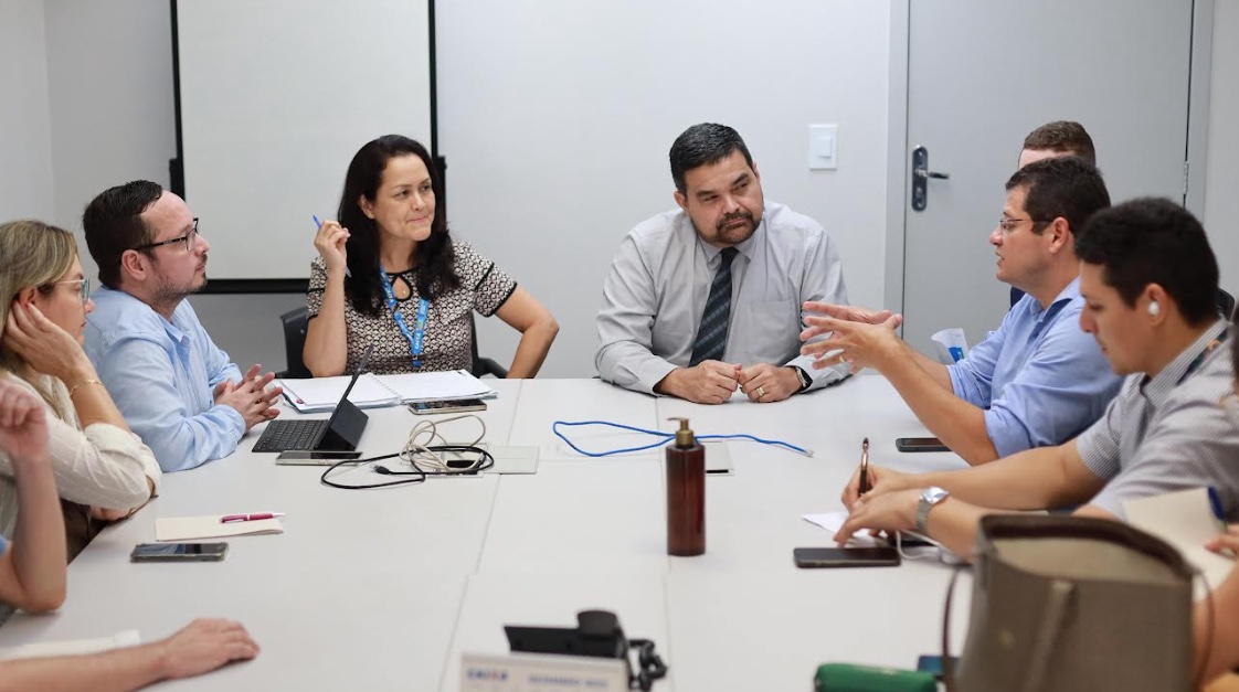 Governo regulariza área em Manaus para construção de novas unidades habitacionais