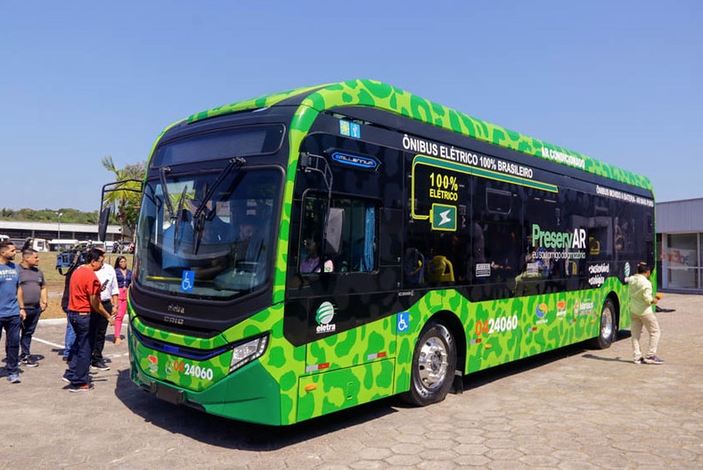 Primeiro ônibus 100% elétrico de Manaus é entregue e já tem linha definida