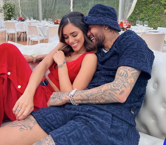 Nasce Mavie, filha de Bruna Biancardi e Neymar 