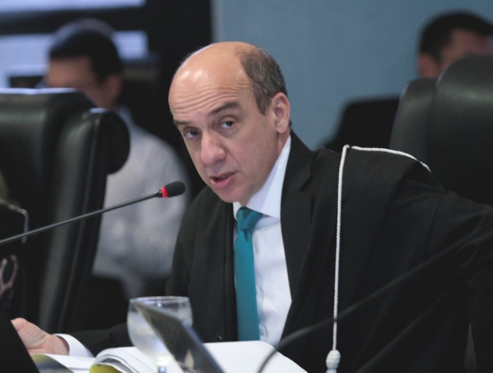 Presidente do TCE-AM se manifesta sobre caso de agressão entre conselheiros